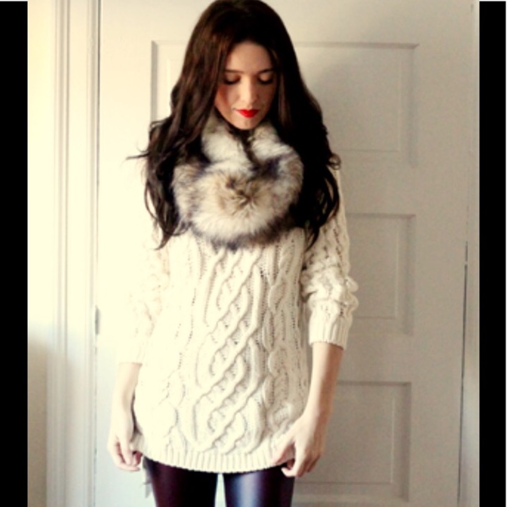 Zara Chunky Knit Sweater Medium Cream New with tag